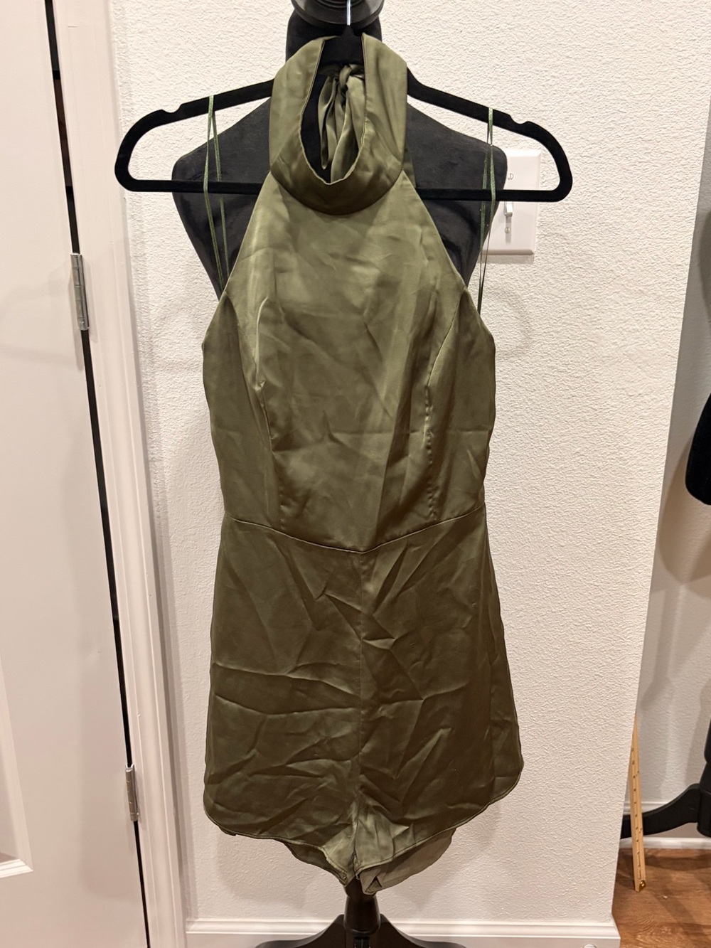 Women’s Medium Olive Green Halter Romper Dress